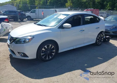 2016 Nissan Sentra Sr z USA, uszkodzony, nr VIN 3N1AB7AP1GY336617
